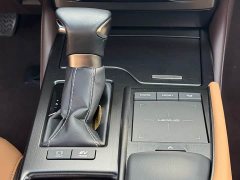 Lexus ES 300h Excellence - фото 10