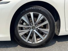 Lexus ES 300h Excellence - фото 16