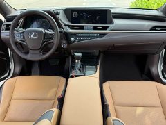 Lexus ES 300h Excellence - фото 6