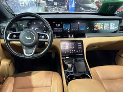 Li Auto ONE Extended Range 6-Seater - ფოტო 6
