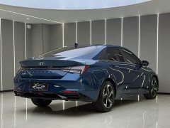 Hyundai Elantra 1.5L CVT Luxury - фото 16