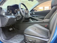 Hyundai Elantra 1.5L CVT Luxury - фото 4