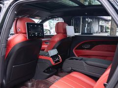 Bentley Bentayga 4.0T V8 Long Wheelbase - ფოტო 11