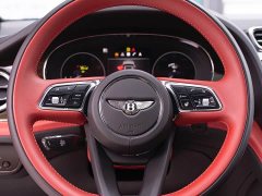 Bentley Bentayga 4.0T V8 Long Wheelbase - ფოტო 8