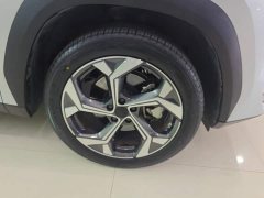 Geely Boyue L 1.5TD DCT Luxury - ფოტო 6