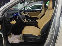 Geely Boyue L 1.5TD DCT Luxury - ფოტო 9