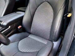 Toyota Crown Venza 2.5L HEV AWD Premium - фото 7