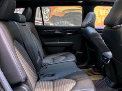 Toyota Crown Venza 2.5L HEV AWD Premium - фото 8