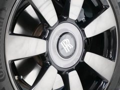 Rolls-Royce Cullinan Four-Seat Edition - ფოტო 9