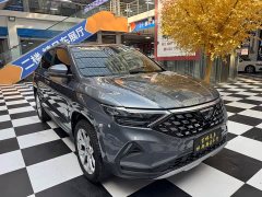 Volkswagen Jetta VS5 280TSI Manual Entry-Level - ფოტო 1
