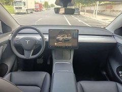 Tesla Model Y Rear-Wheel Drive - ფოტო 3