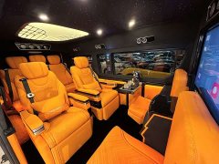 Toyota HIACE 3.5L Automatic 7-Seater - ფოტო 18