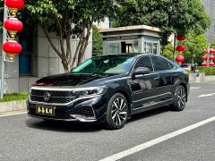 Volkswagen Passat 330TSI Starry Sky Luxury Edition - photo 1