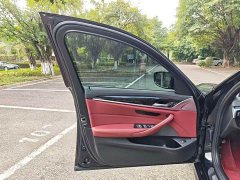 BMW 5 Series Facelift 525Li M Sport Package - ფოტო 14