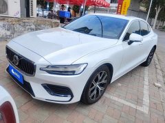 Volvo S60 B4 Smart Luxury Edition - photo 1