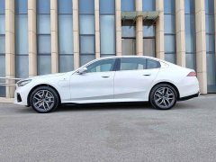 BMW i5 eDrive 35L M Sport Package - фото 14