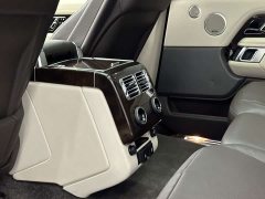 Land Rover Range Rover 3.0L V6 Heritage Extended Wheelbase - ფოტო 18