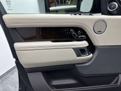 Land Rover Range Rover 3.0L V6 Heritage Extended Wheelbase - ფოტო 19