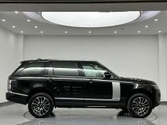 Land Rover Range Rover 3.0L V6 Heritage Extended Wheelbase - ფოტო 3