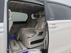 Buick GL8 Land Business Class Comfort Edition - ფოტო 6