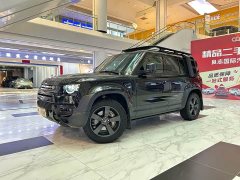 Land Rover Defender 110 P400 Dark Edition - ფოტო 3