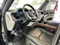 Land Rover Defender 110 P400 Dark Edition - ფოტო 4