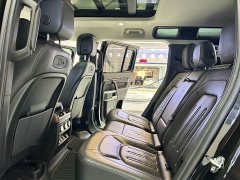 Land Rover Defender 110 P400 Dark Edition - ფოტო 6