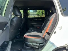 Toyota Crown Venza 2.5L HEV AWD Premium - ფოტო 5
