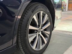 Lexus ES 200 Premium Edition - ფოტო 15