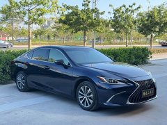Lexus ES 200 Premium Edition - ფოტო 3