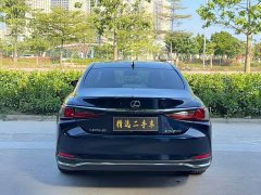 Lexus ES 200 Premium Edition - ფოტო 5