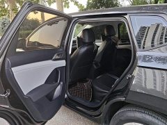 Volkswagen Touareg 300TSI Two-Wheel Drive Crescent Edition - photo 11