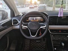 Volkswagen Touareg 300TSI Two-Wheel Drive Crescent Edition - photo 15