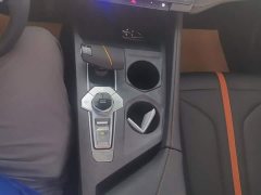 Changan UNI-V 1.5T Premium - ფოტო 16