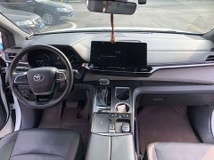 Toyota Gravia 2.5L Hybrid Premium Edition - photo 11