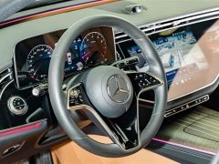 Mercedes-Benz E-Class E 300 L Luxury - photo 11