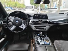 BMW 7 Series 730Li M Sport Package - ფოტო 12