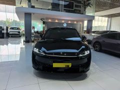 Luxeed Zhiji R7 Pure Electric Ultra (192-channel LiDAR) - ფოტო 2