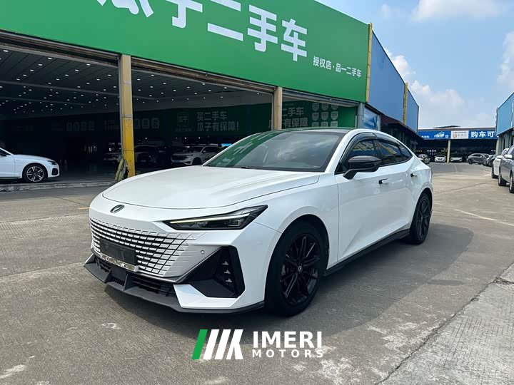 Changan UNI-V 1.5T Deluxe - ავტომობილი ჩინეთიდან