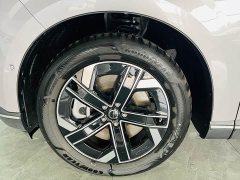 Volvo XC70 Plug-in Hybrid AWD Extended Range Core - ფოტო 7