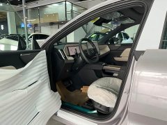 Volvo XC70 Plug-in Hybrid AWD Extended Range Core - ფოტო 8