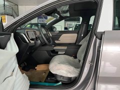 Volvo XC70 Plug-in Hybrid AWD Extended Range Core - ფოტო 9