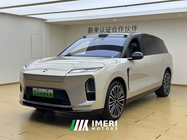 NIO ES8 Six-Seat Executive Signature Edition