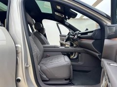 NIO ES8 Six-Seat Executive Signature Edition - ფოტო 14