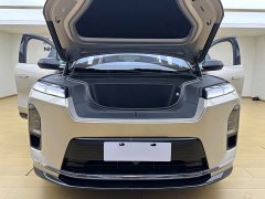 NIO ES8 Six-Seat Executive Signature Edition - ფოტო 16