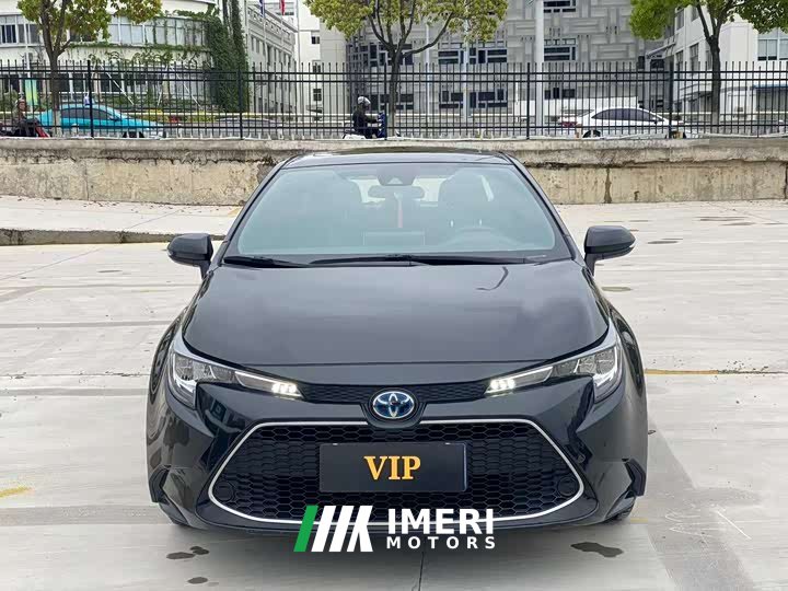 Toyota Corolla Hybrid 1.8H E-CVT Luxury - ავტომობილი ჩინეთიდან