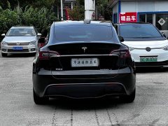 Tesla Model Y Rear-Wheel Drive - ფოტო 14