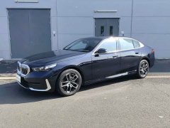 BMW 5 Series 530Li Premier Luxury Package - ფოტო 1