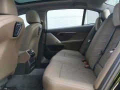 BMW 5 Series 530Li Premier Luxury Package - ფოტო 11