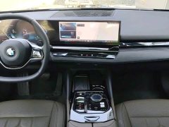 BMW 5 Series 530Li Premier Luxury Package - ფოტო 12